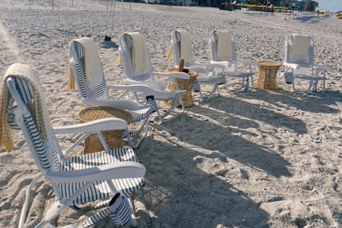 Beach Setup Package with Tent, Chairs, & More! (6 - 8 Adults)